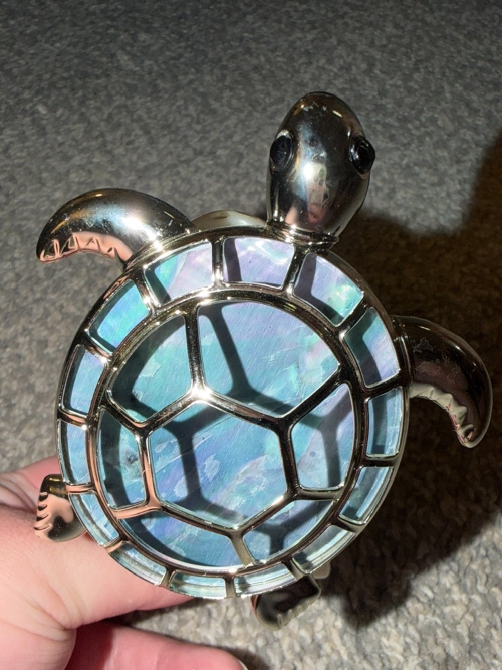 Bath & Body Works Wallflower Iridescent Turtle Wall Plug In - Picture 4 of 6